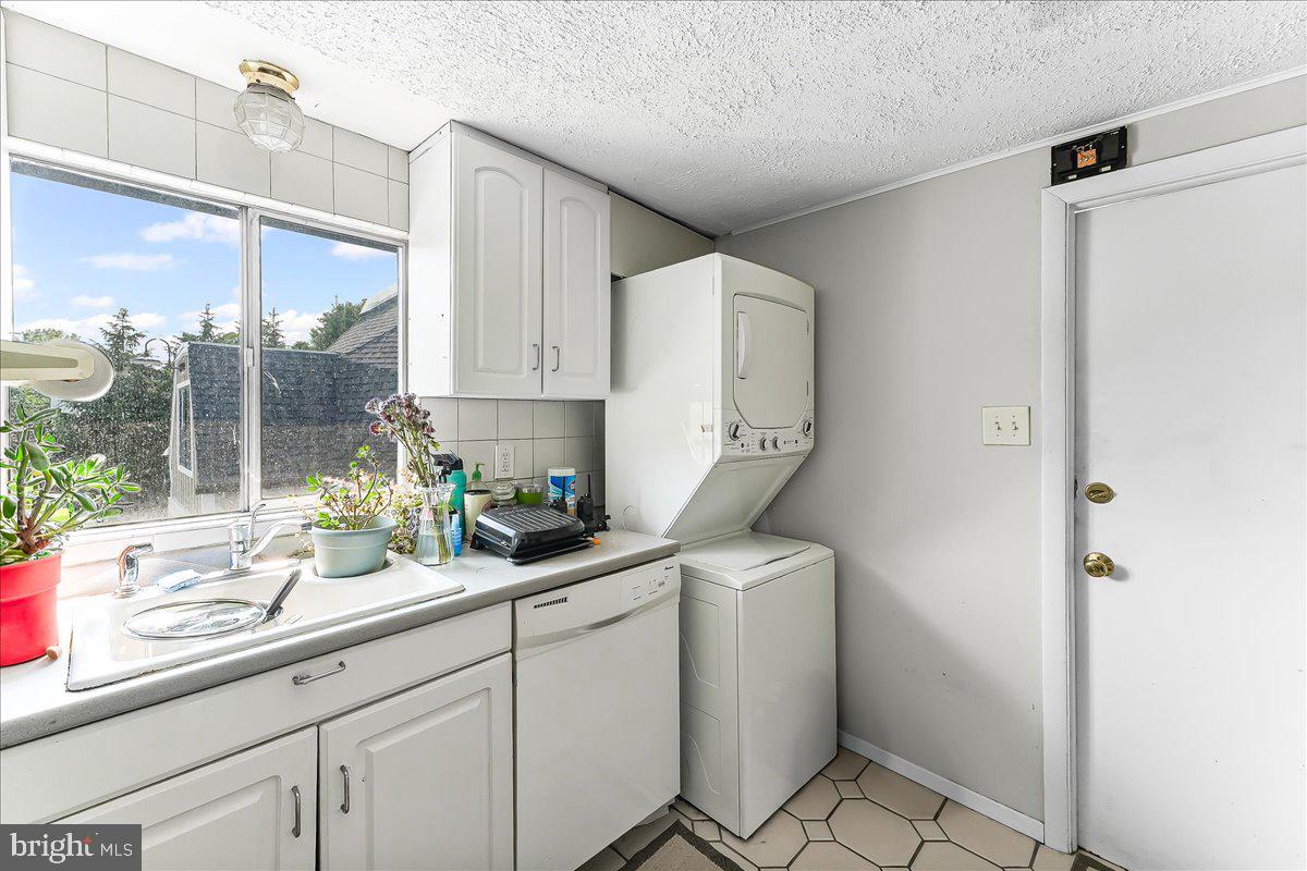 828 Matsonford Rd Property Photo 39