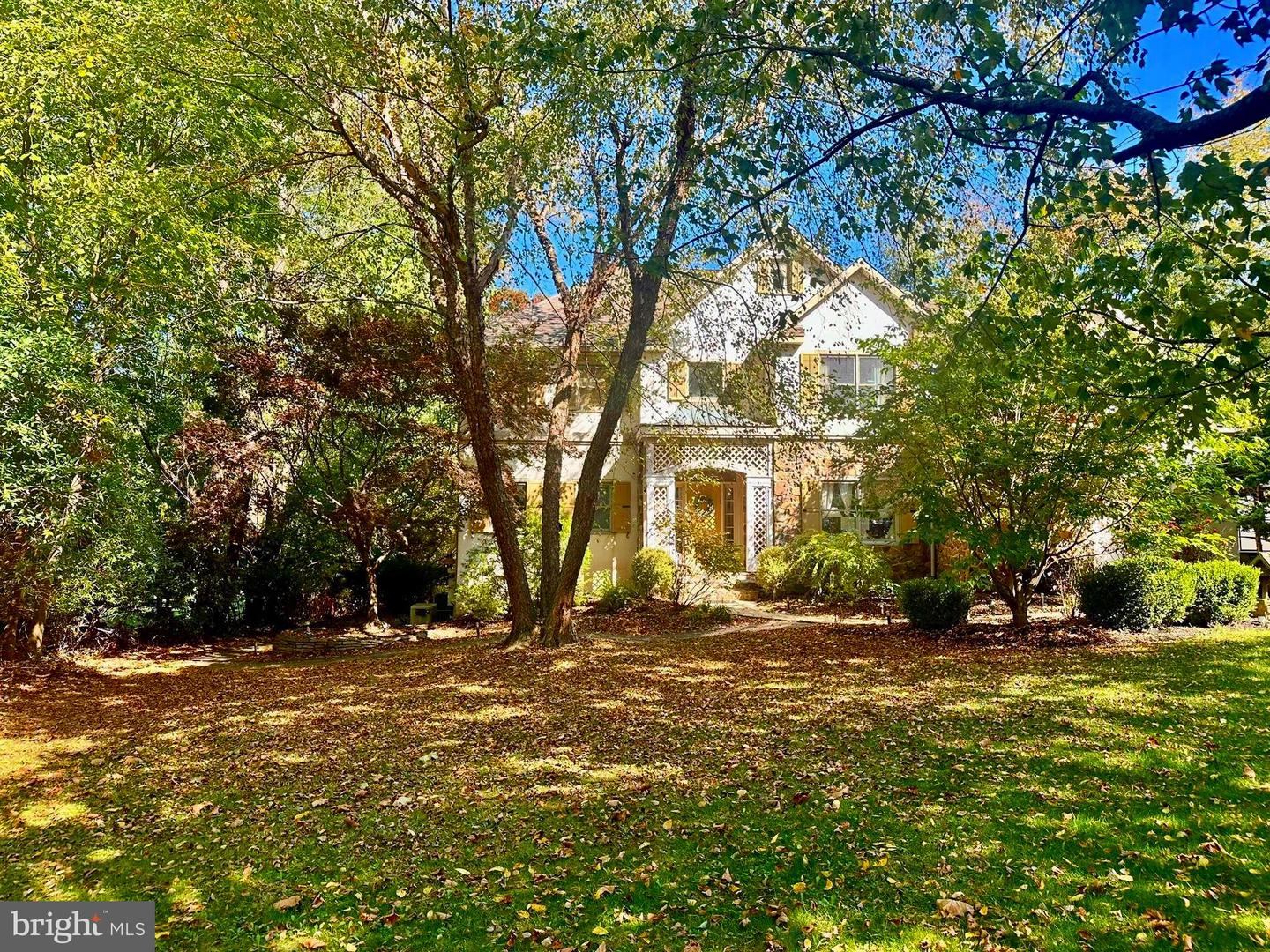 1695 Huntingdon Rd Property Photo 1