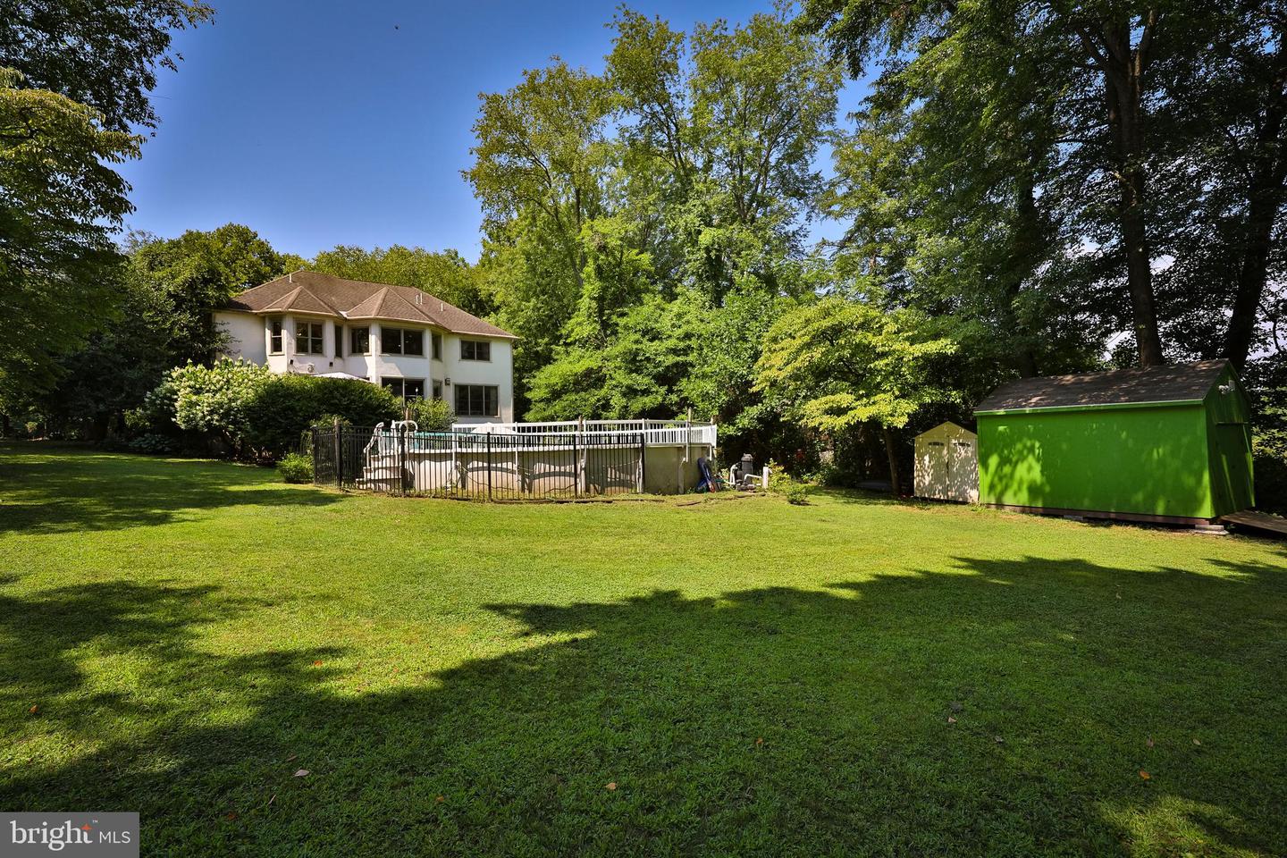 1695 Huntingdon Rd Property Photo 43