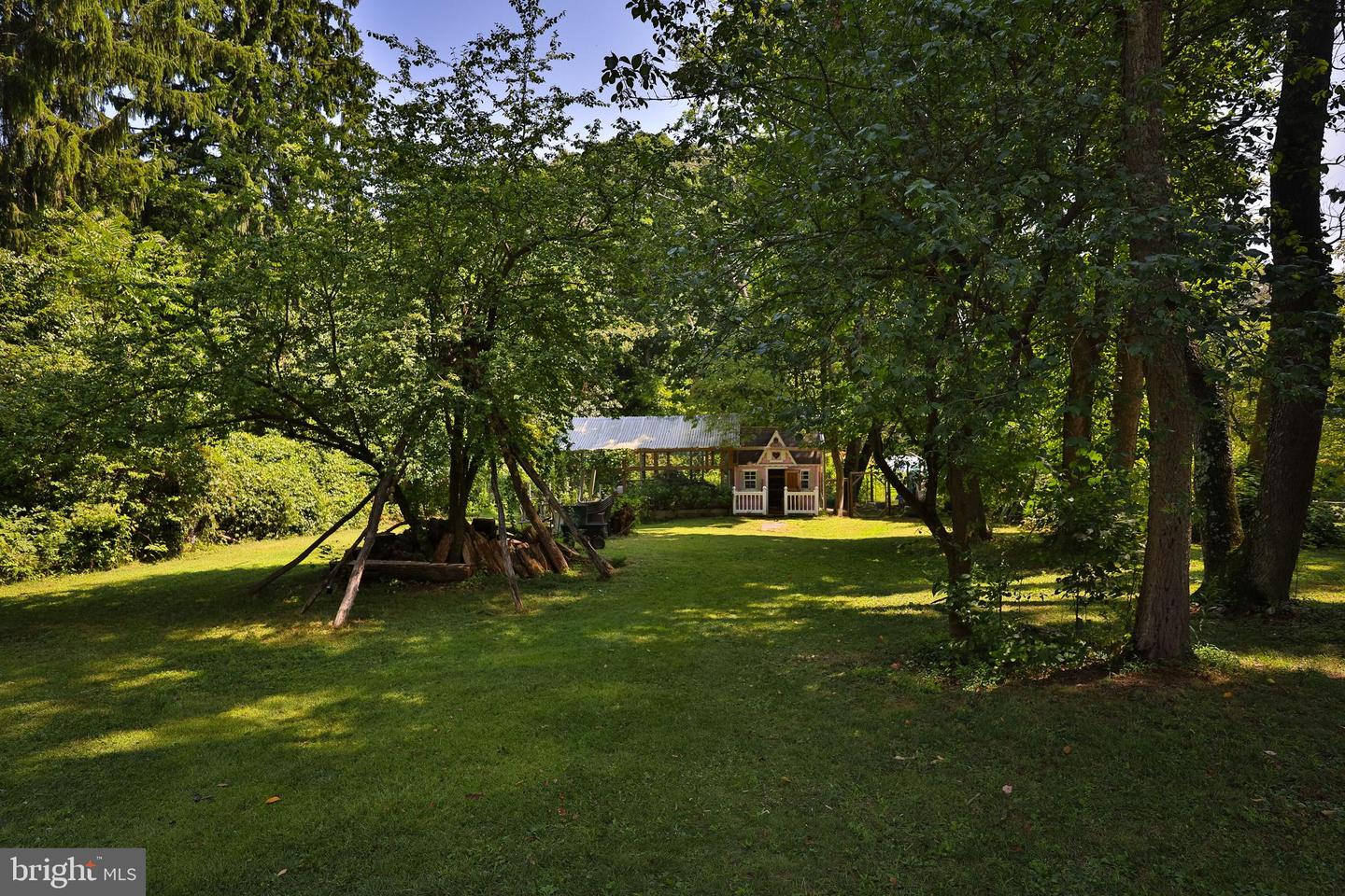 1695 Huntingdon Rd Property Photo 44