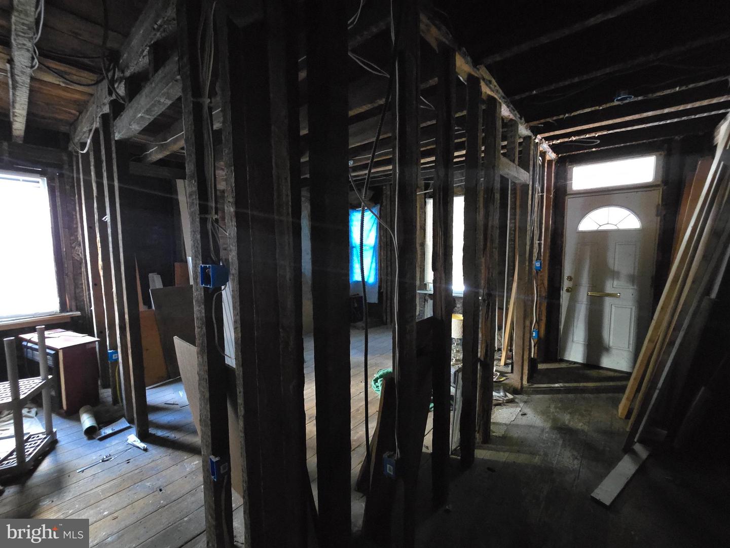 245 Beech St Property Photo 22