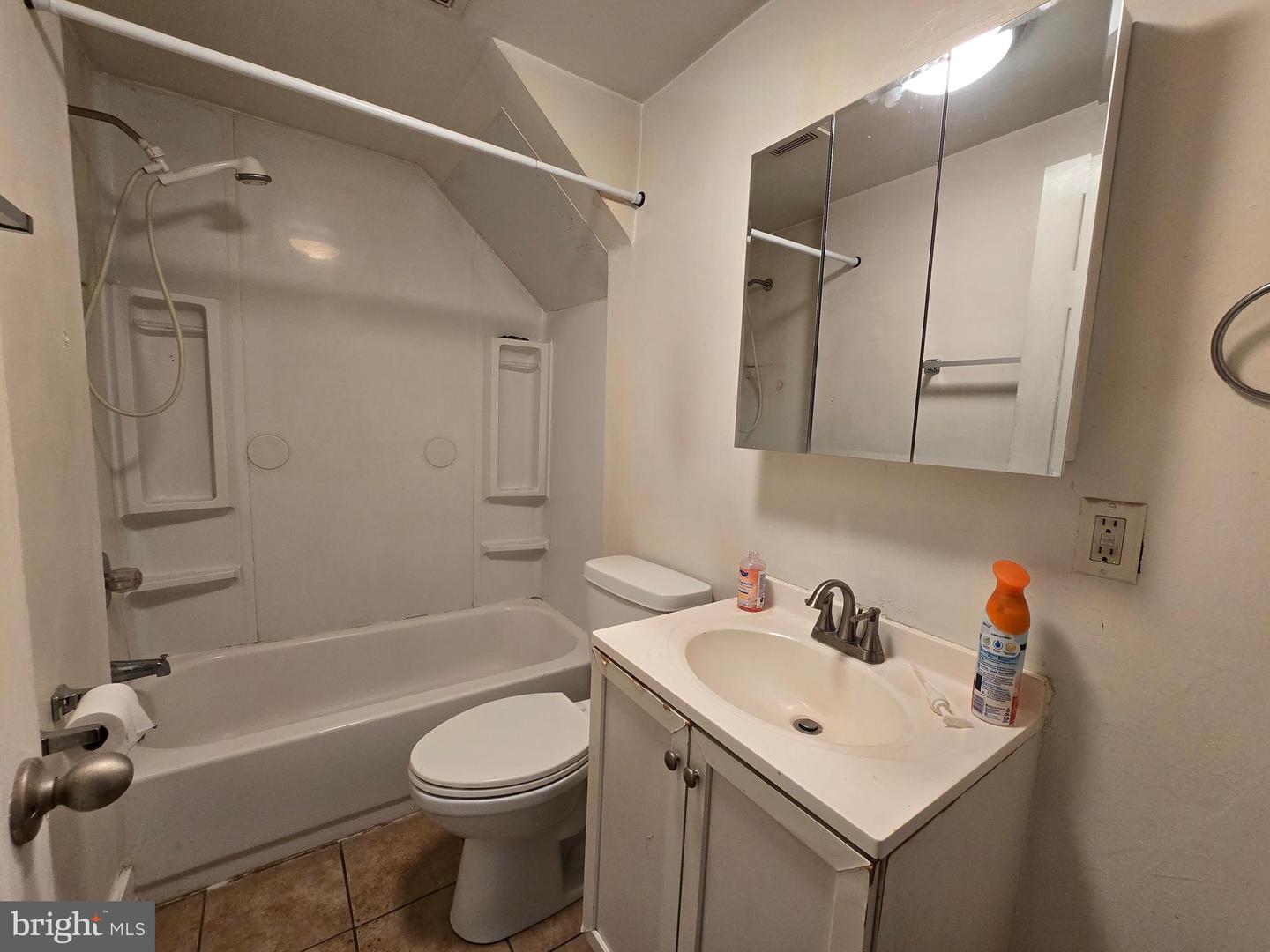 245 Beech St Property Photo 25