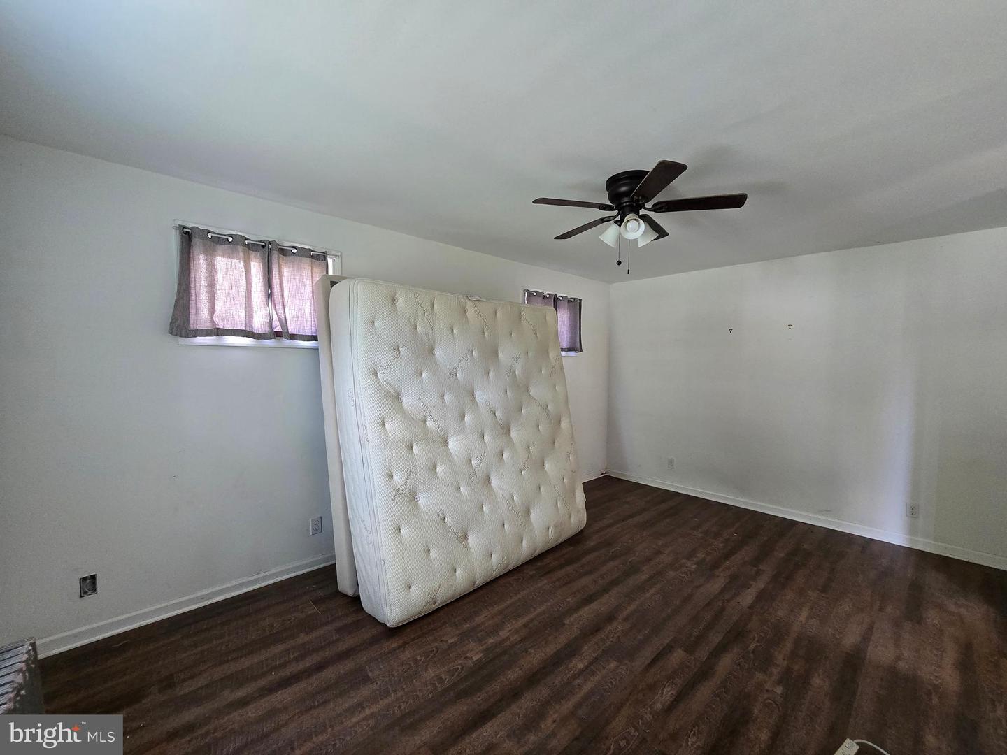 245 Beech St Property Photo 36