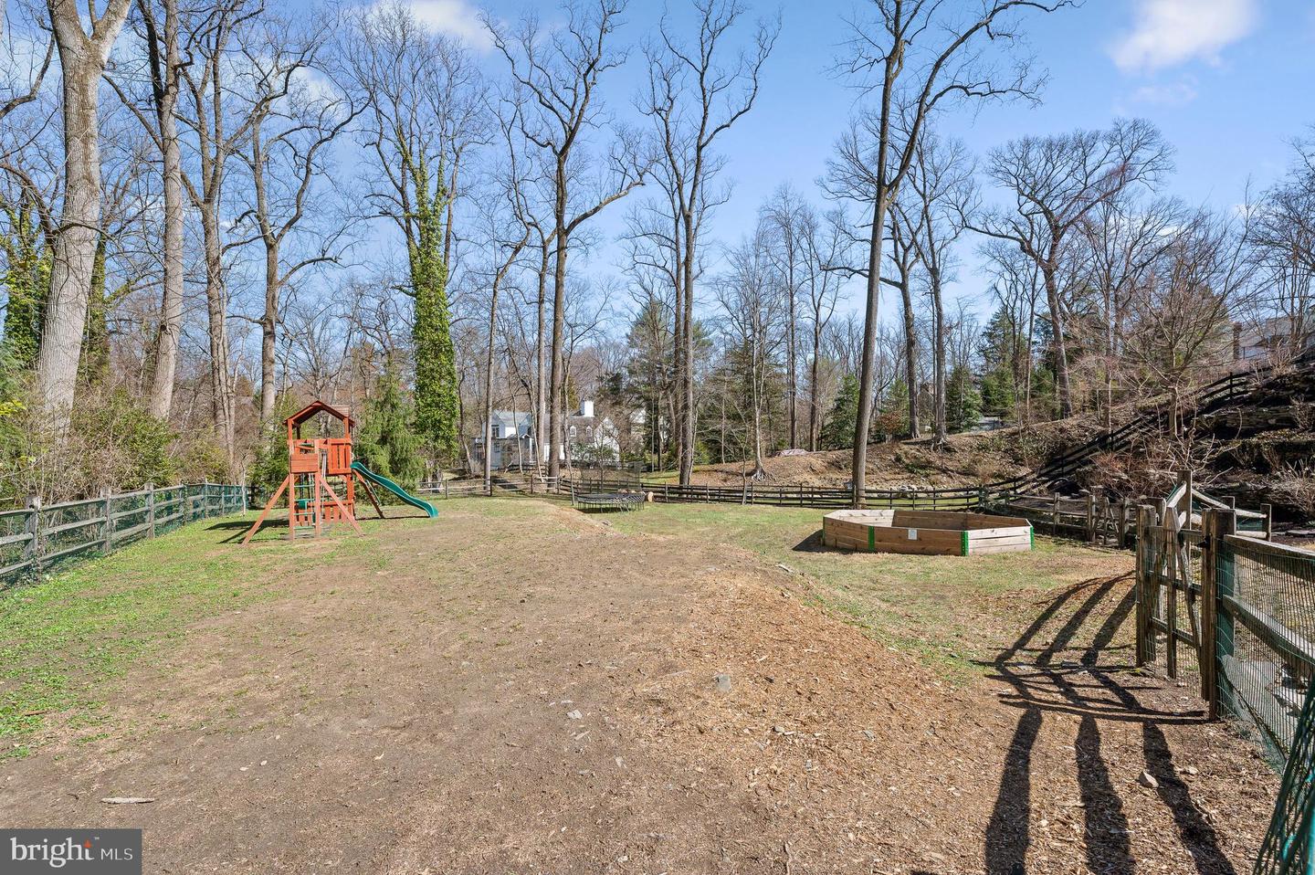 351 Laurel Ln Property Photo 73