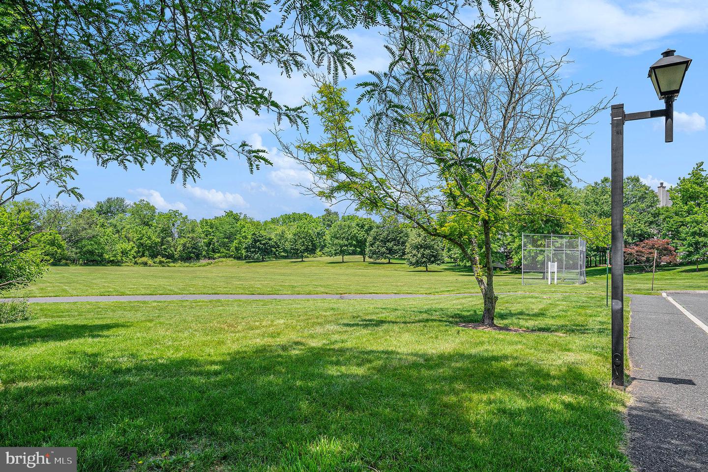 656 Longwood Rd Property Photo 39