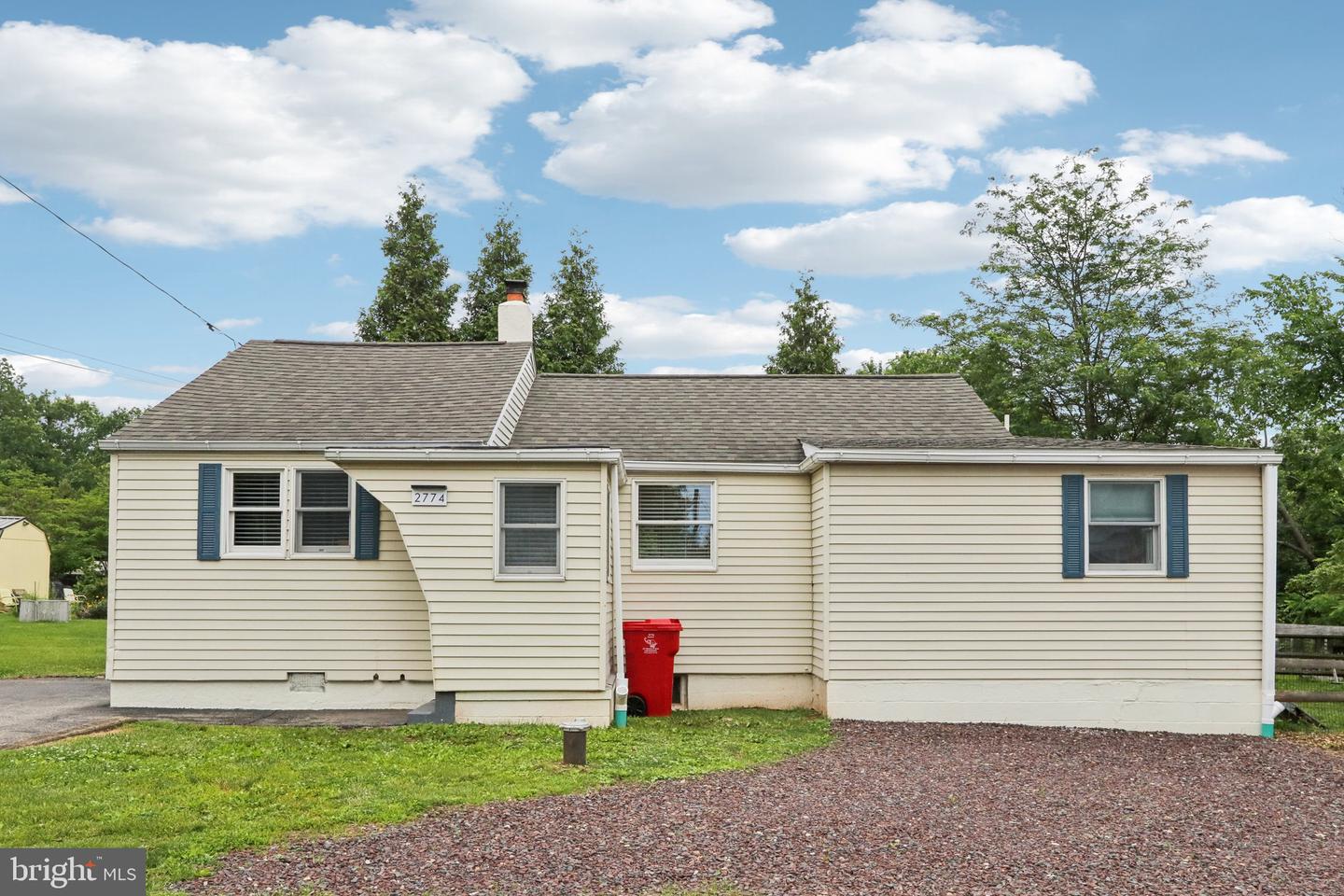 2774 Woodland Ave Property Photo 1