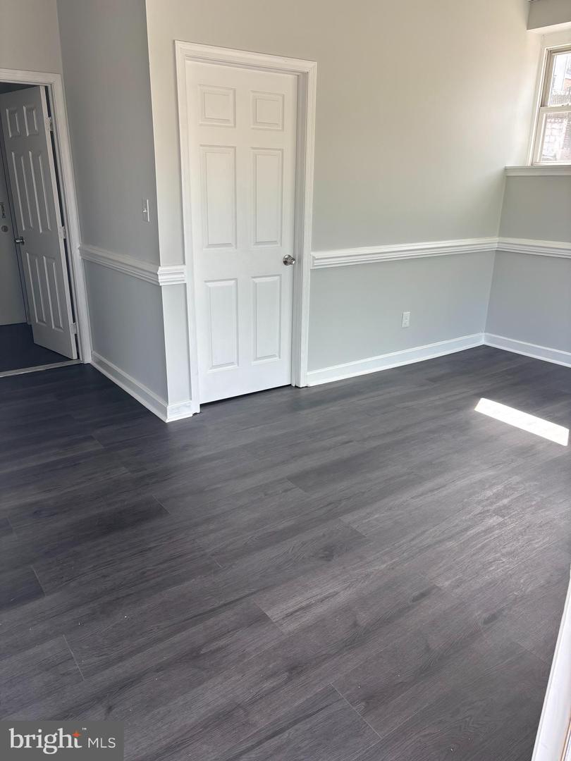 600-602 E Airy St #1a Property Photo 6