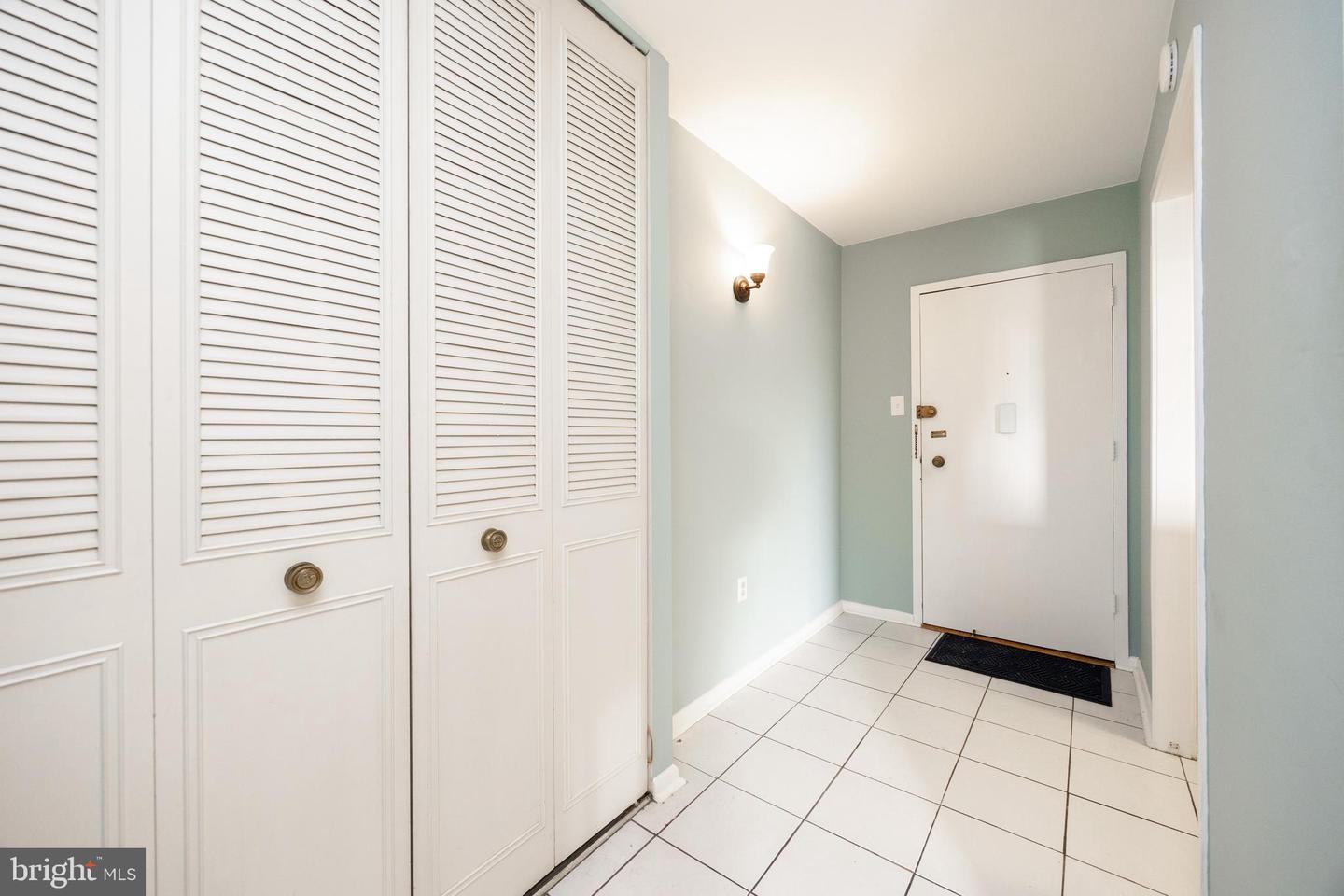 309 Florence Ave #420-n Property Photo 6
