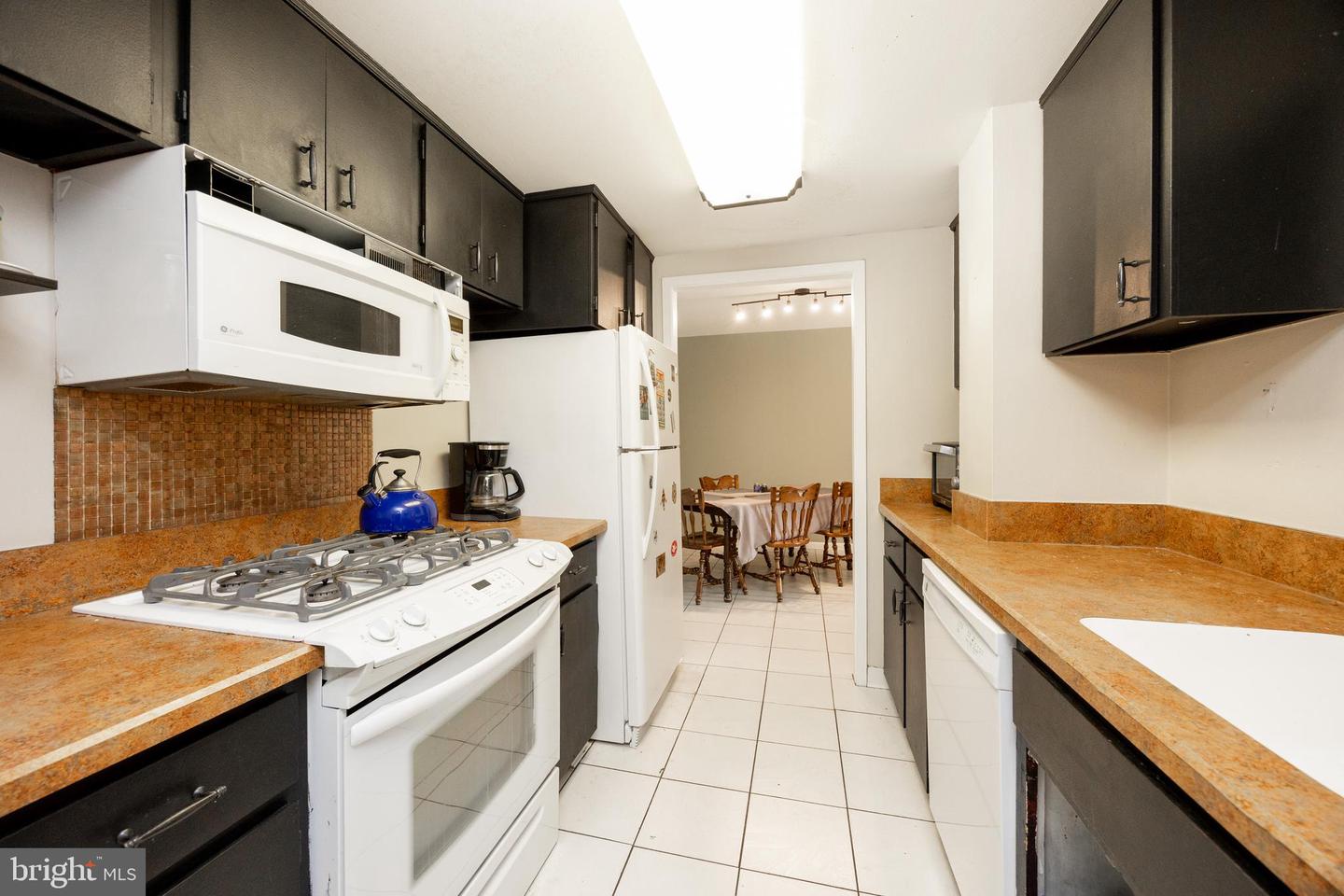 309 Florence Ave #420-n Property Photo 8