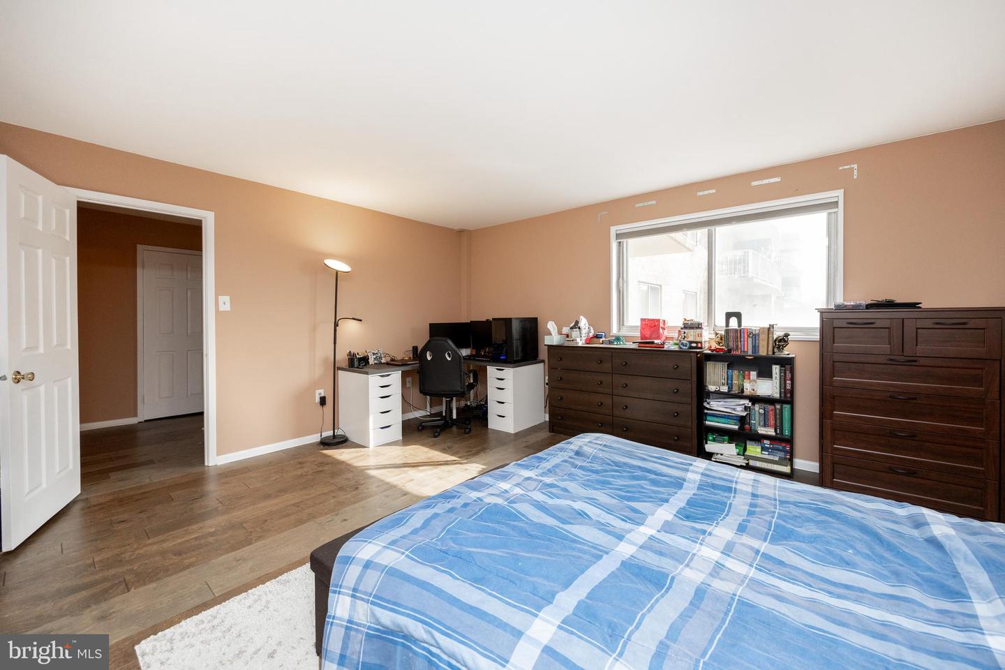 309 Florence Ave #420-n Property Photo 17