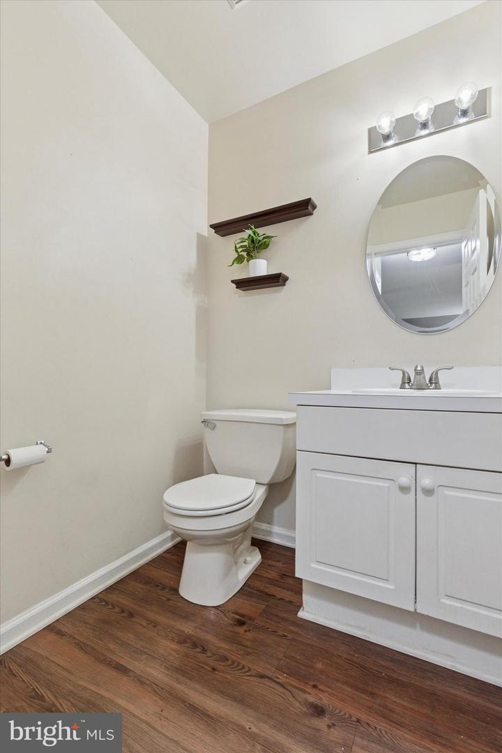 78 Walker Property Photo 12
