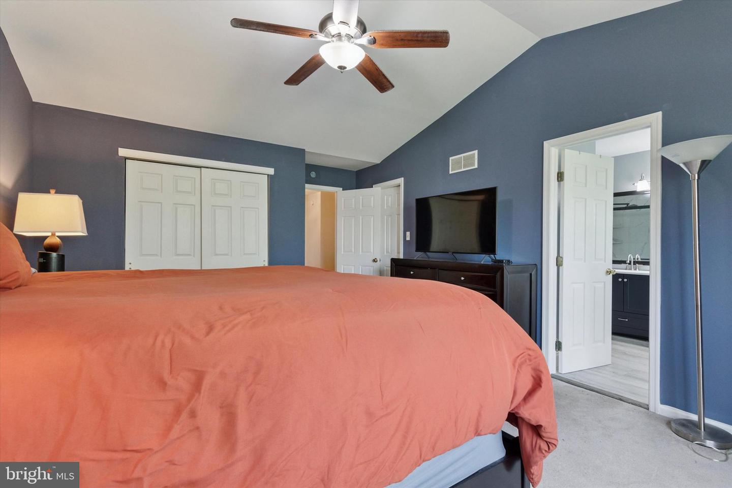 78 Walker Property Photo 15