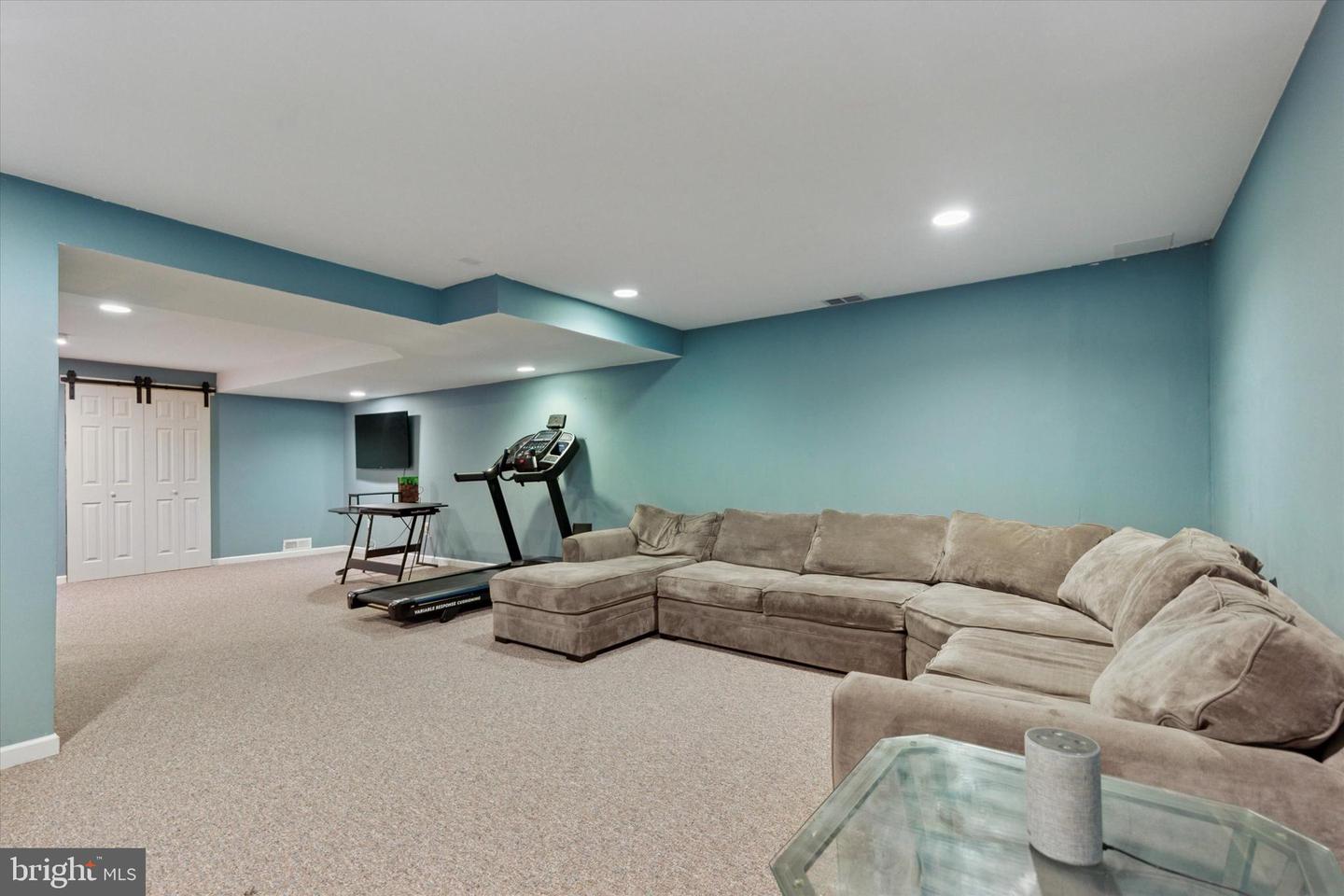 78 Walker Property Photo 24
