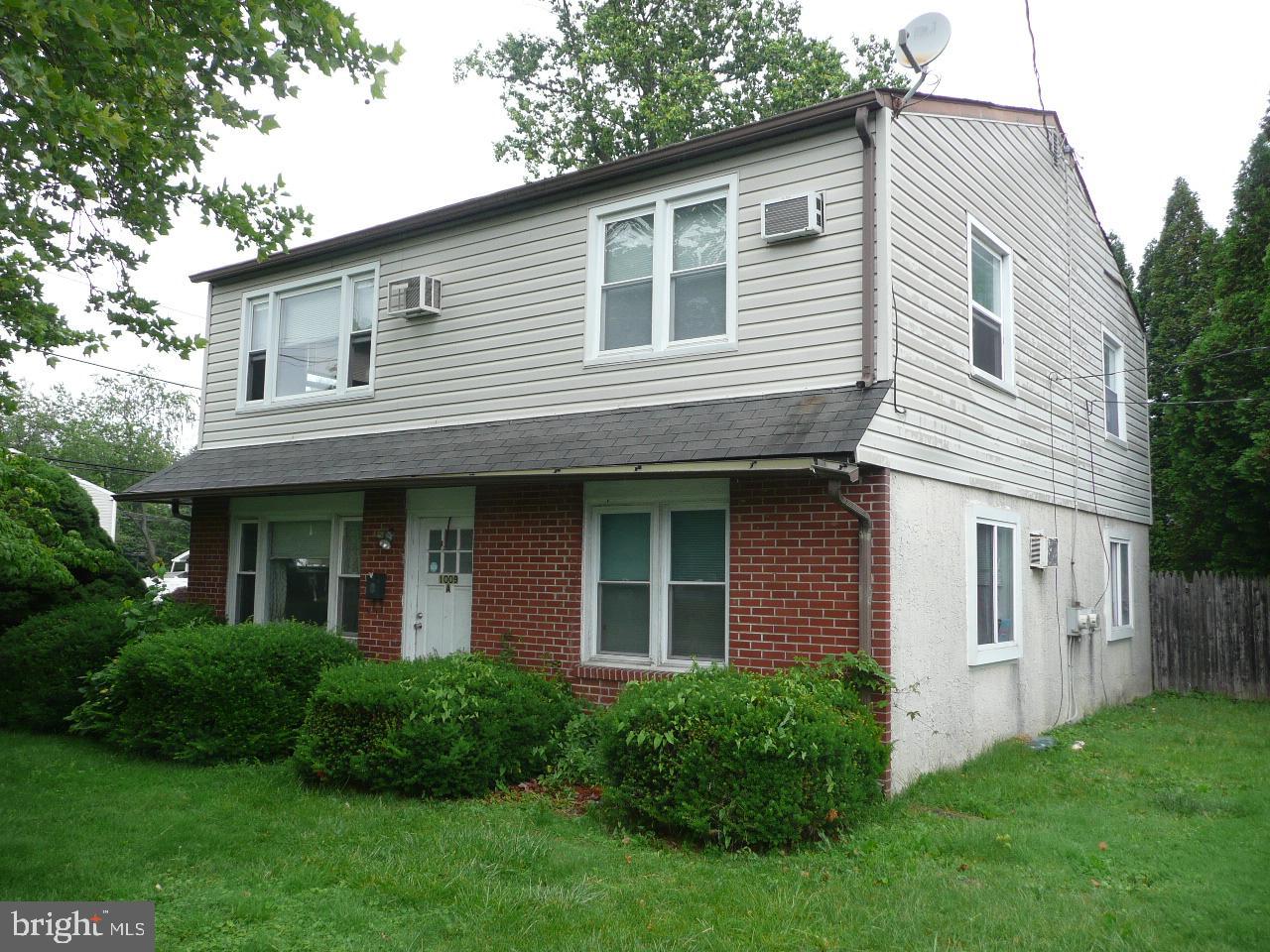 1009 W Moreland Rd Property Photo 2