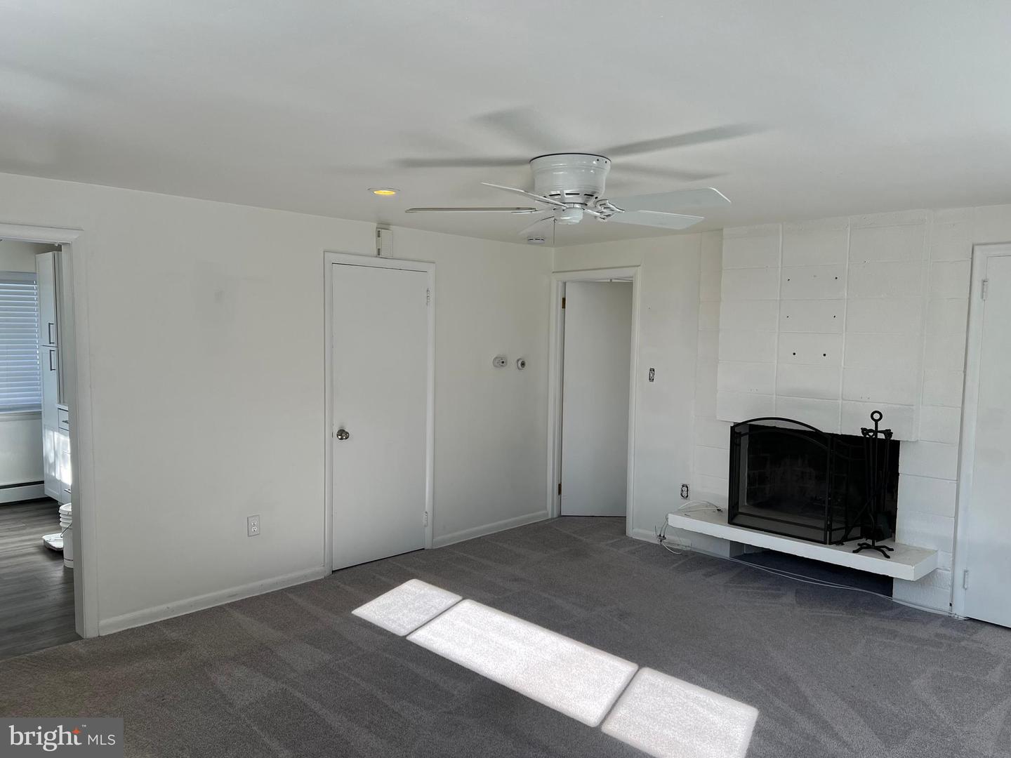 454 Old Lancaster Rd #6 Property Photo 2