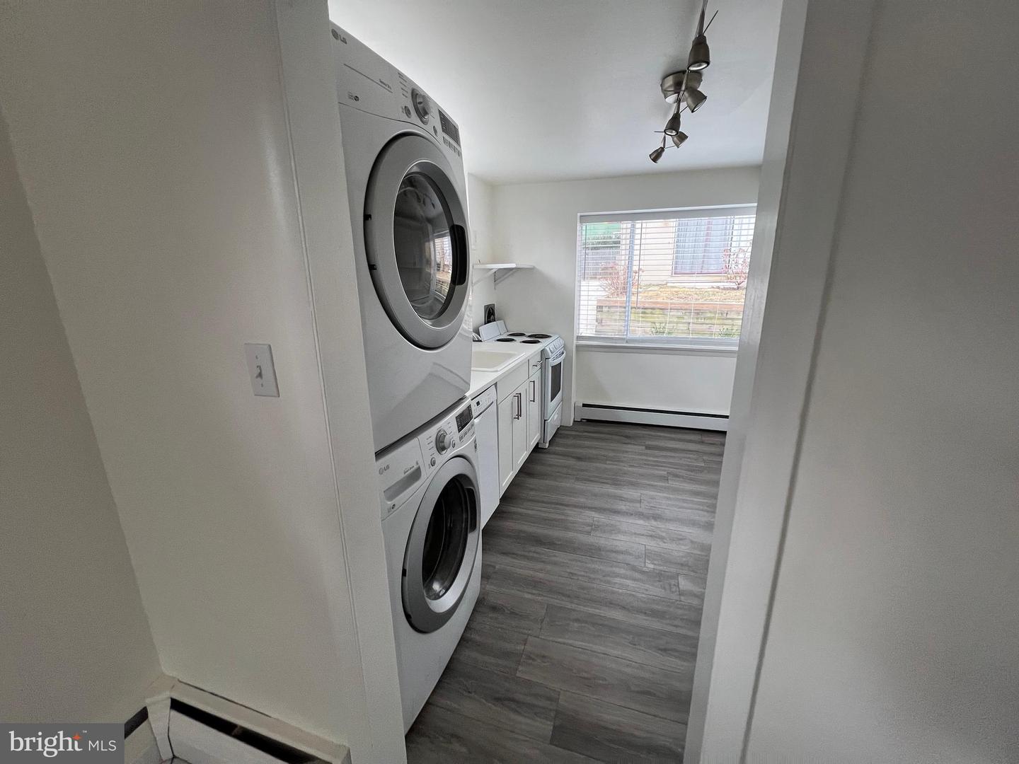 454 Old Lancaster Rd #6 Property Photo 3