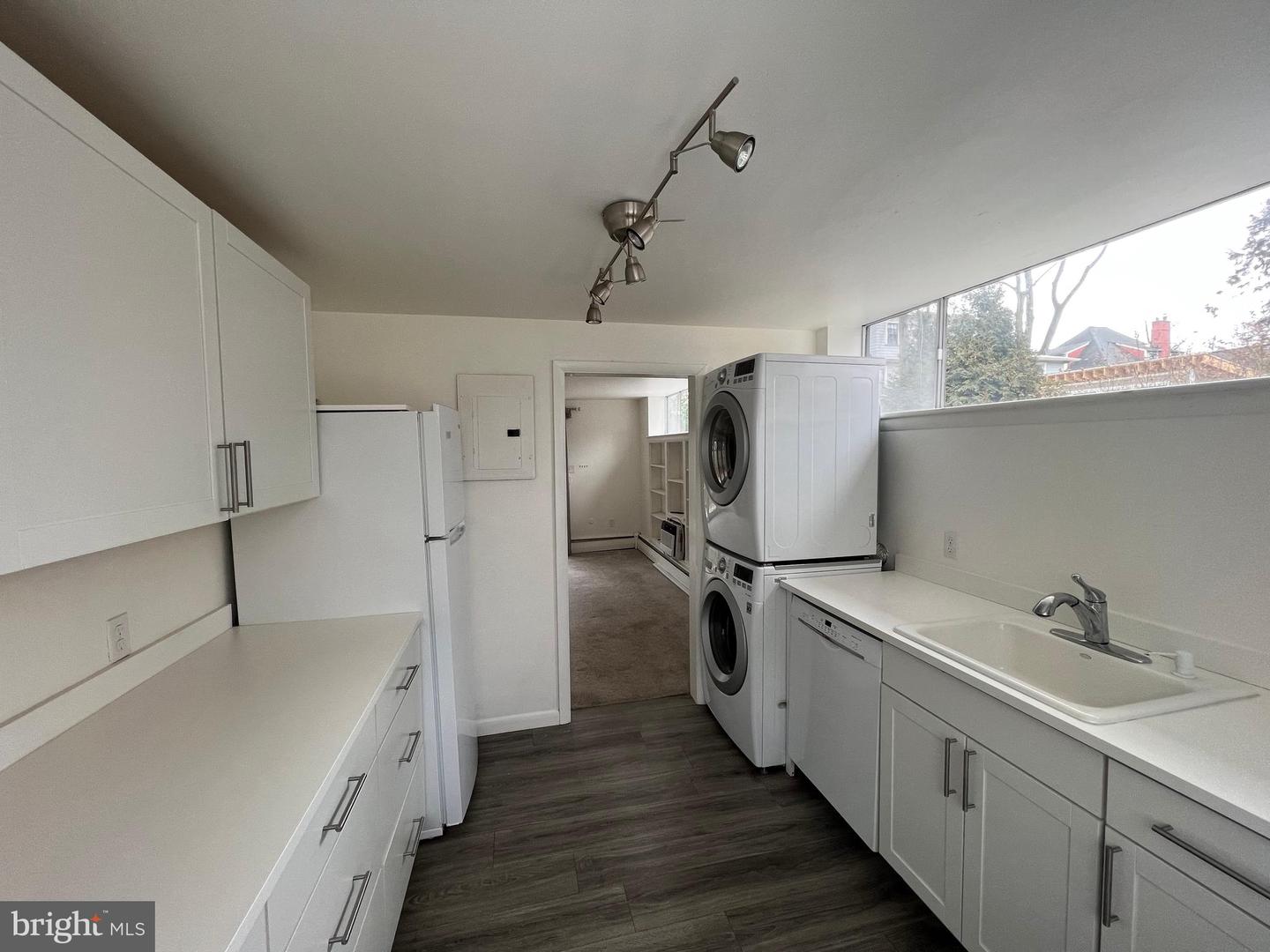 454 Old Lancaster Rd #6 Property Photo 5