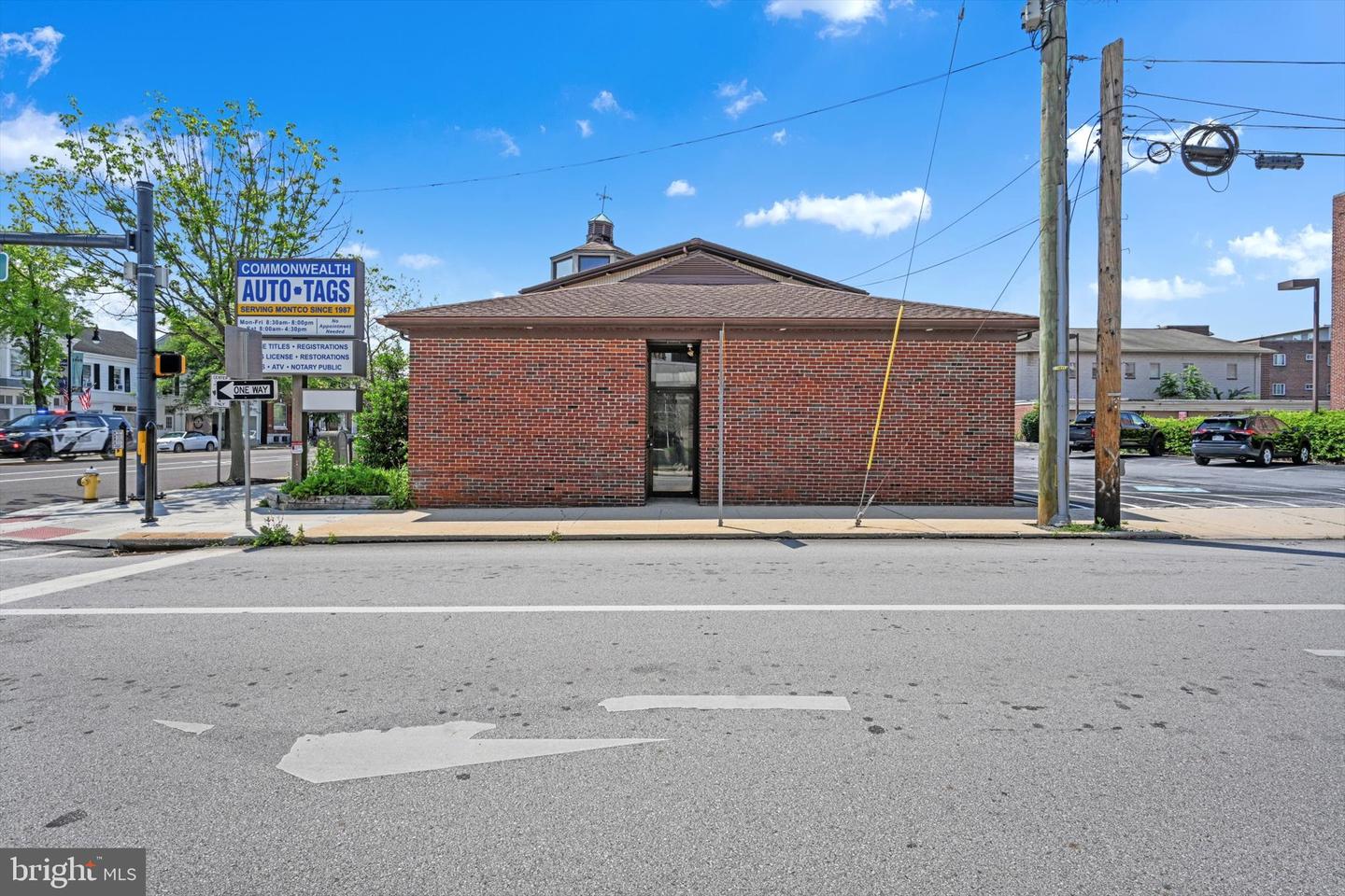 377 E High St Property Photo 4