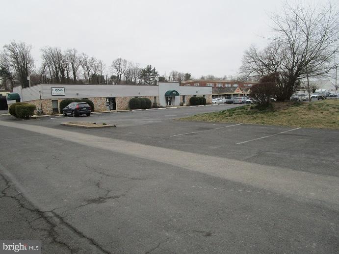 2775 Philmont Ave #a Property Photo 5