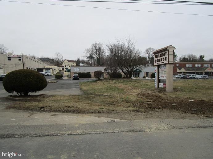 2775 Philmont Ave #a Property Photo 6