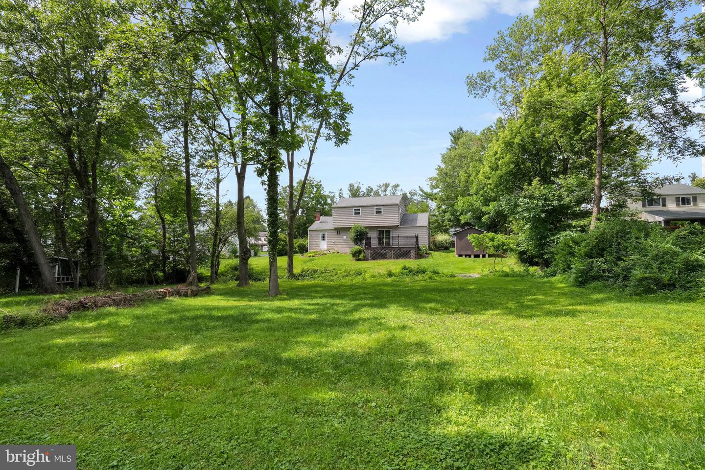 10 Lawrence Rd Property Photo 2