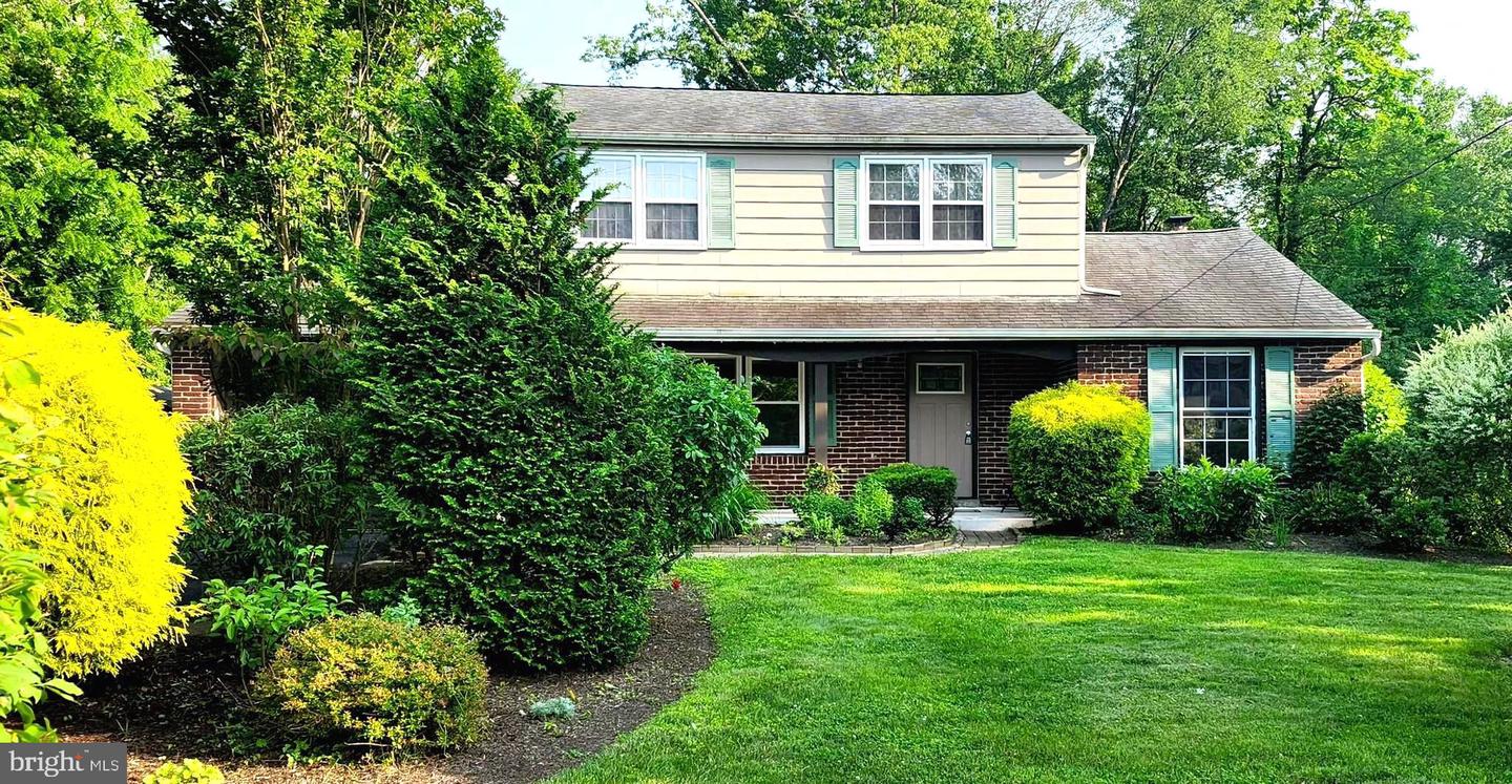 10 Lawrence Rd Property Photo 13