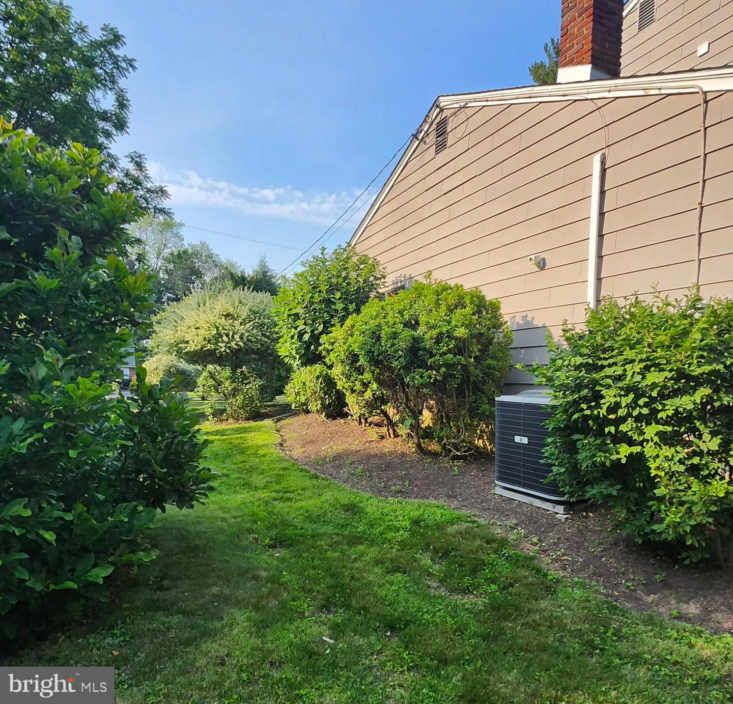 10 Lawrence Rd Property Photo 31