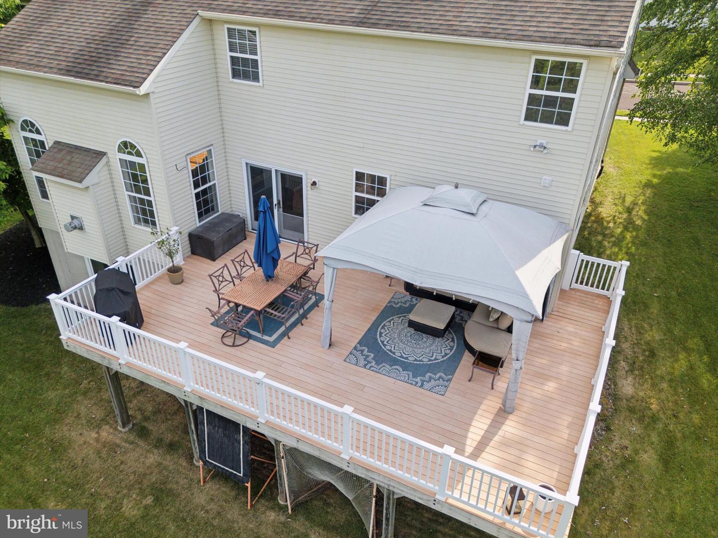 101 Jessica Cir Property Photo 6