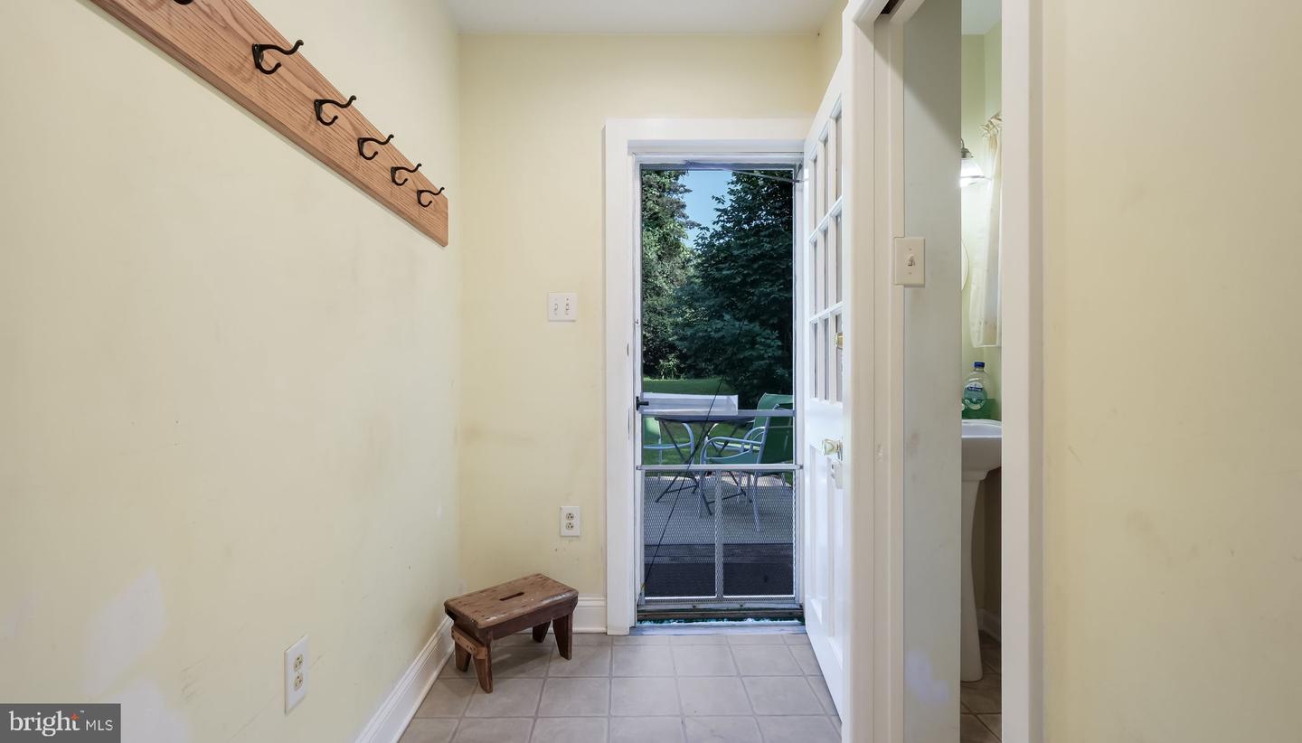 1081 Wynnwood Rd Property Photo 19