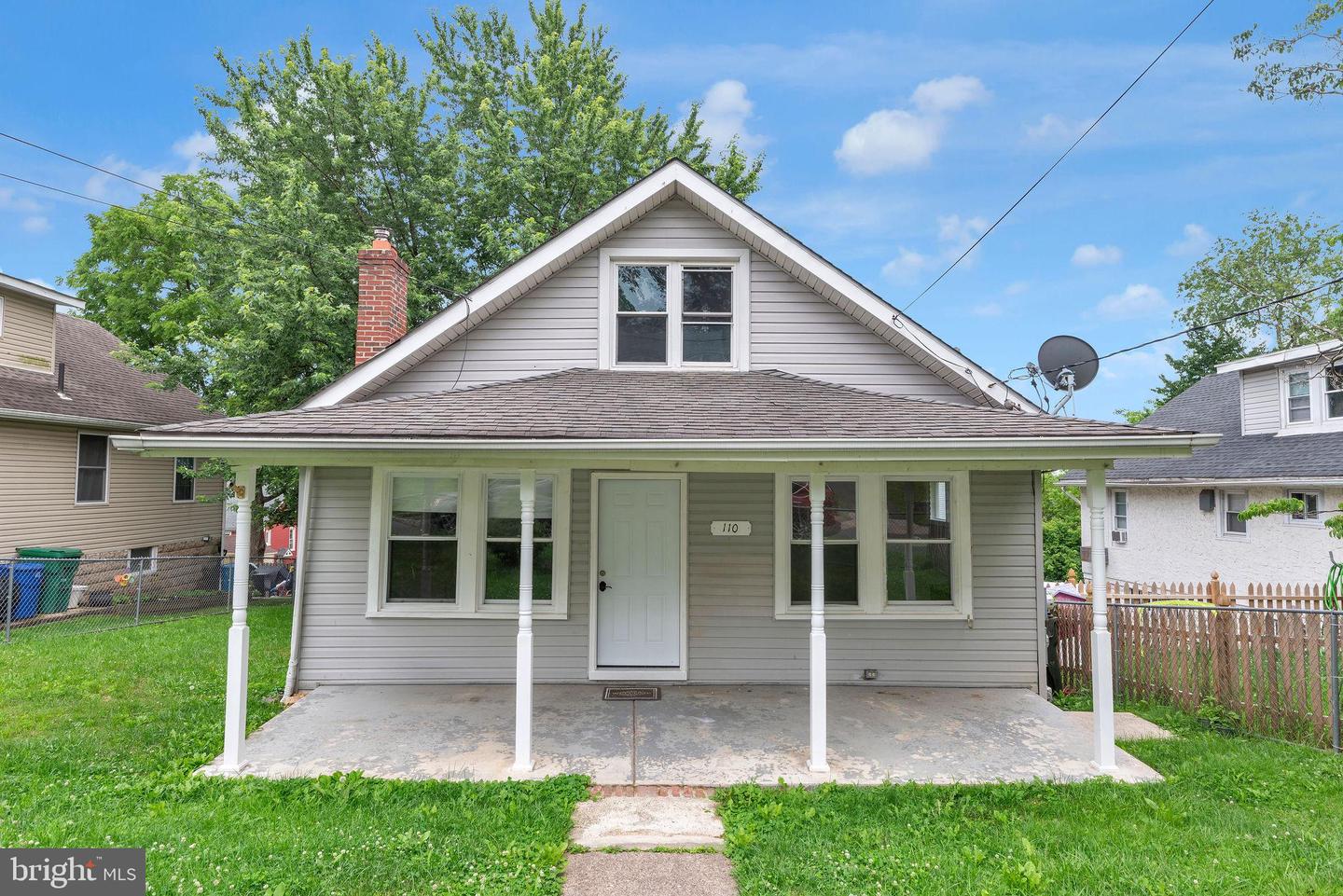 110 Woodlawn Ave Property Photo 1