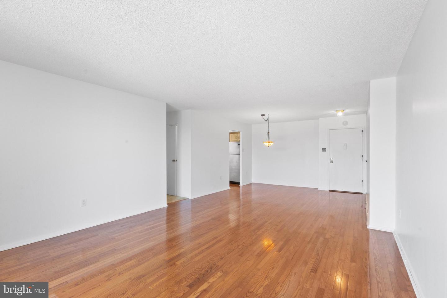 666 W Germantown Pike #2706 Property Photo 14