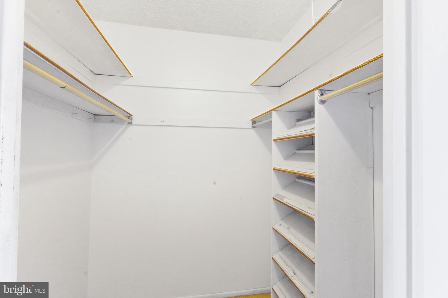 666 W Germantown Pike #2706 Property Photo 29