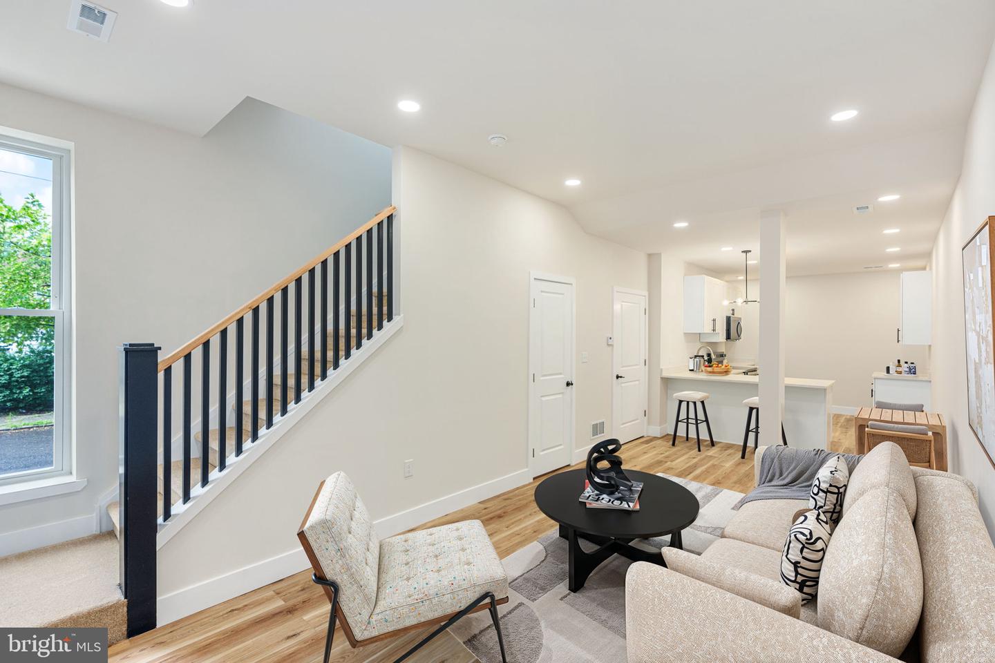 151 N York St Property Photo 14