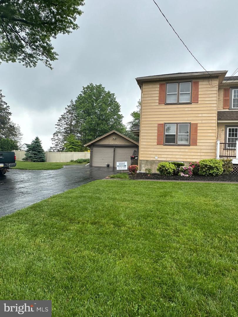 52 Orchard Lane Property Photo 2