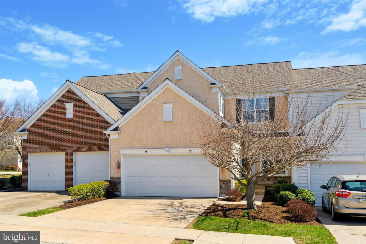 62 S Calder Way Property Photo 1