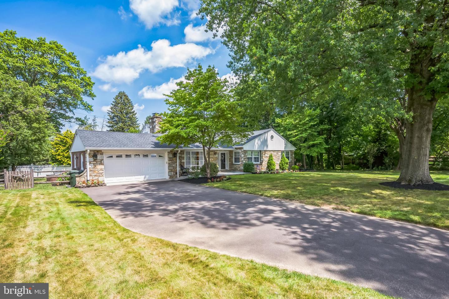 1350 KING RD