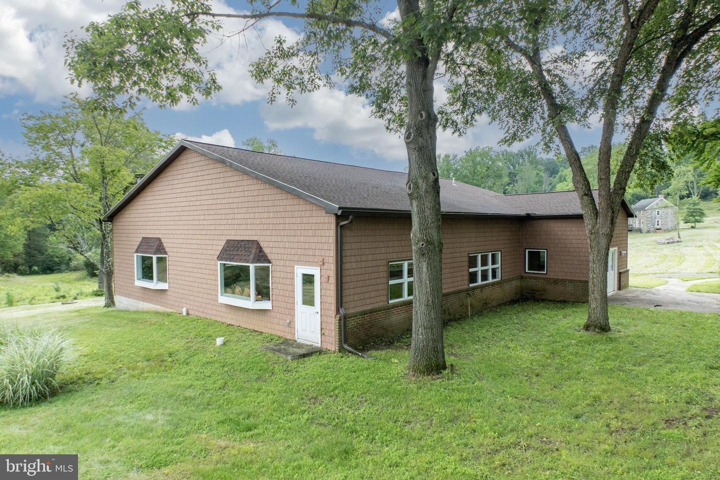 2488 Sanatoga Rd Property Photo 41