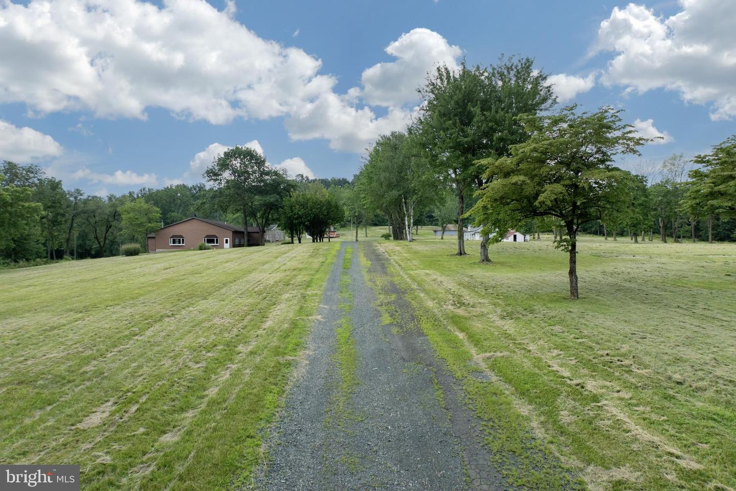 2488 Sanatoga Rd Property Photo 65