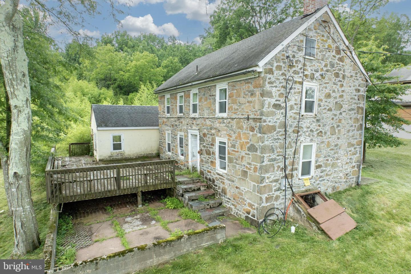 2488 Sanatoga Rd Property Photo 68