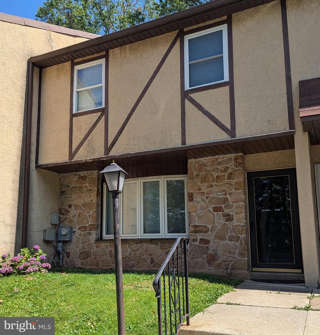 14 Knock N Knoll Cir #l-14 Property Photo 1