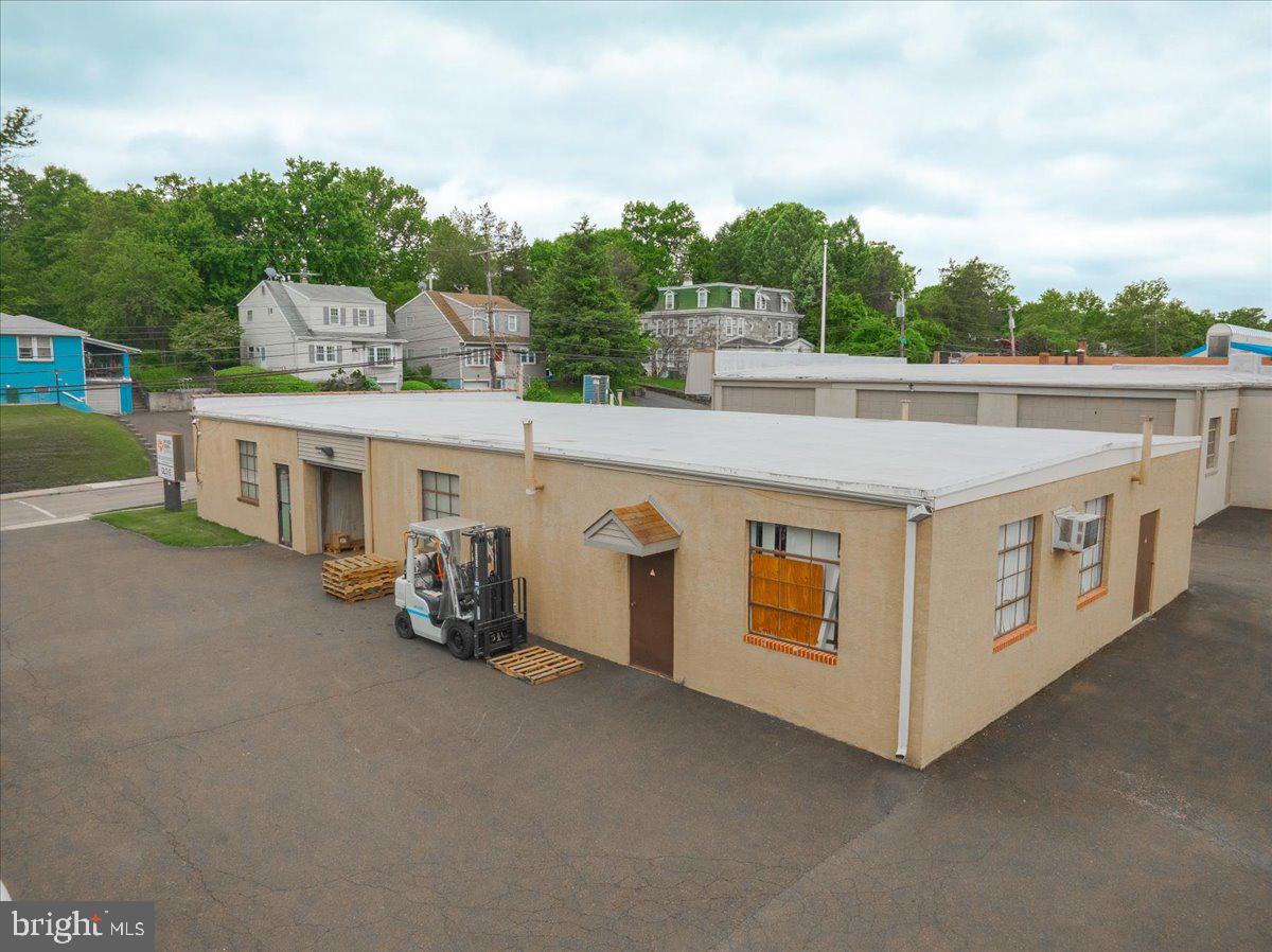363-369 W Glenside Ave Property Photo 16
