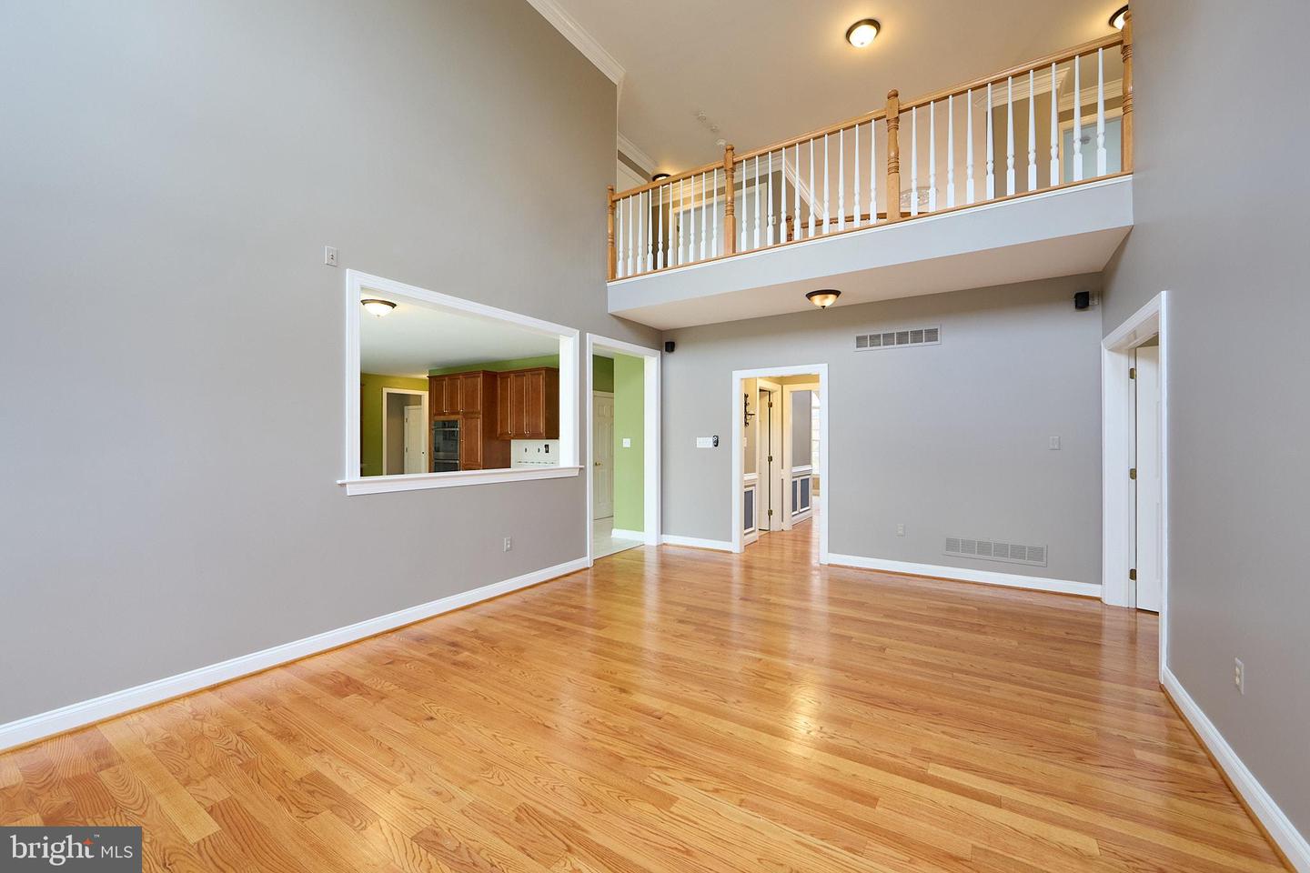 1401 Hampstead Ct Property Photo 17