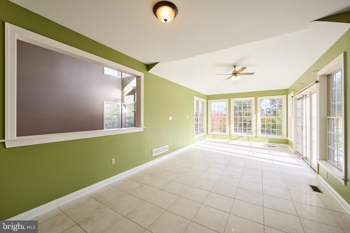1401 Hampstead Ct Property Photo 23