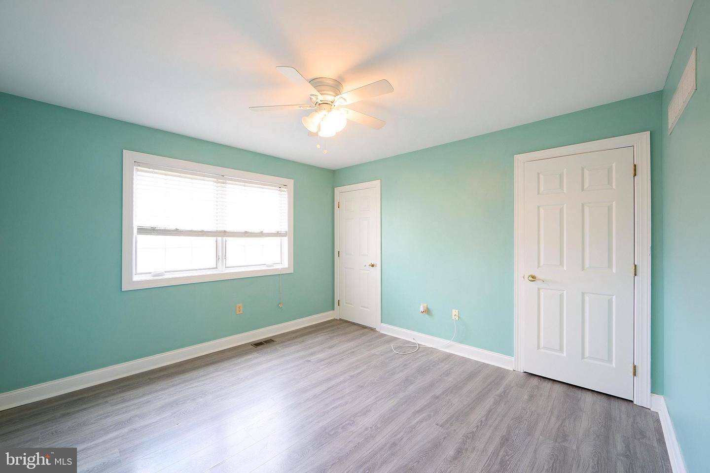 1401 Hampstead Ct Property Photo 37
