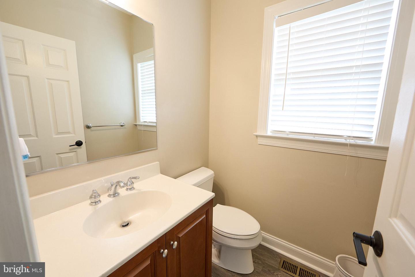 1401 Hampstead Ct Property Photo 38