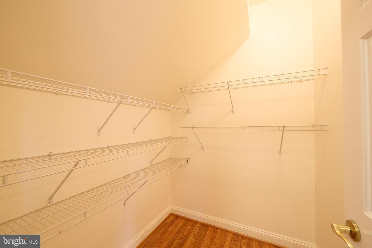 1401 Hampstead Ct Property Photo 39