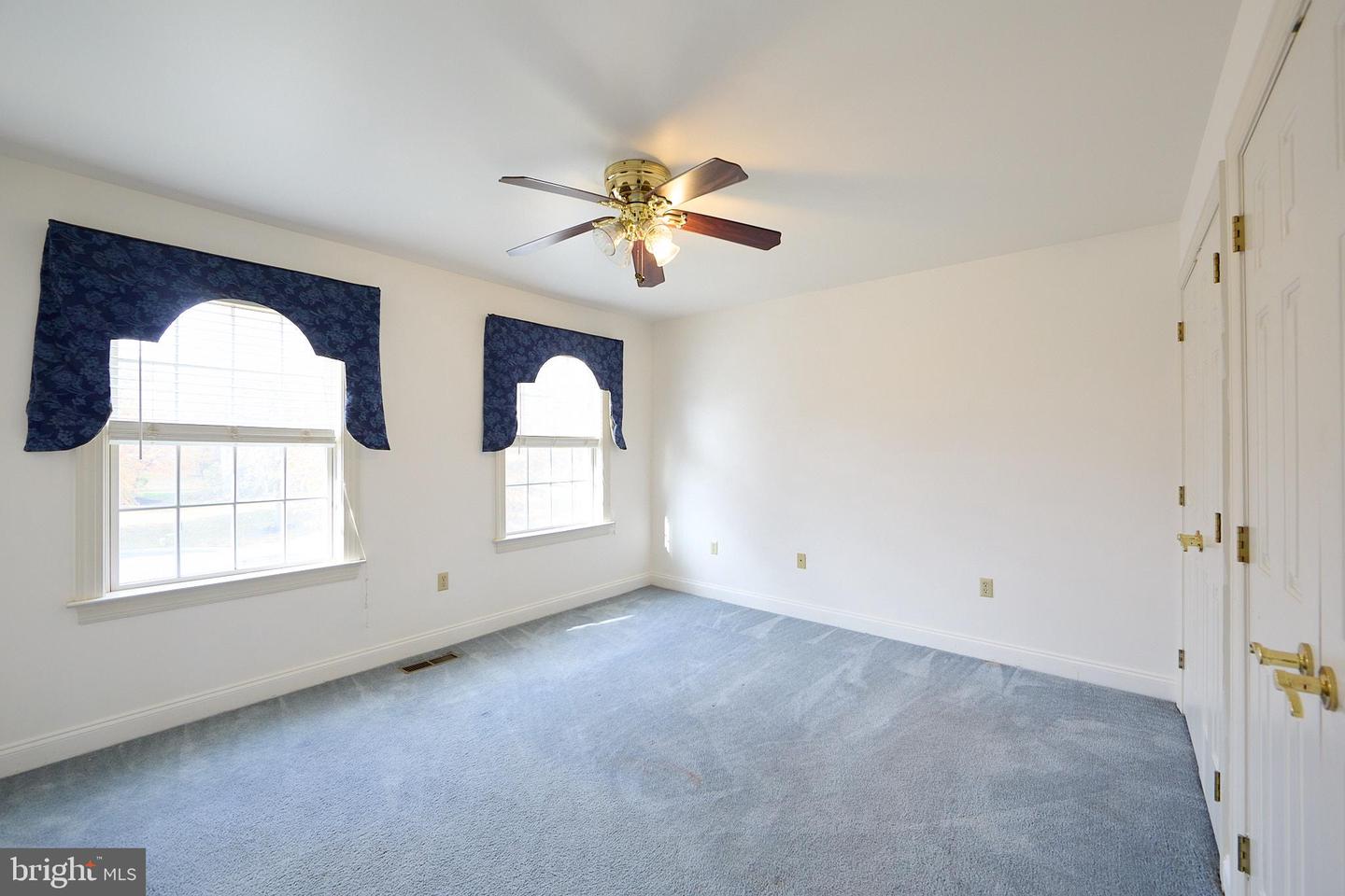 1401 Hampstead Ct Property Photo 40