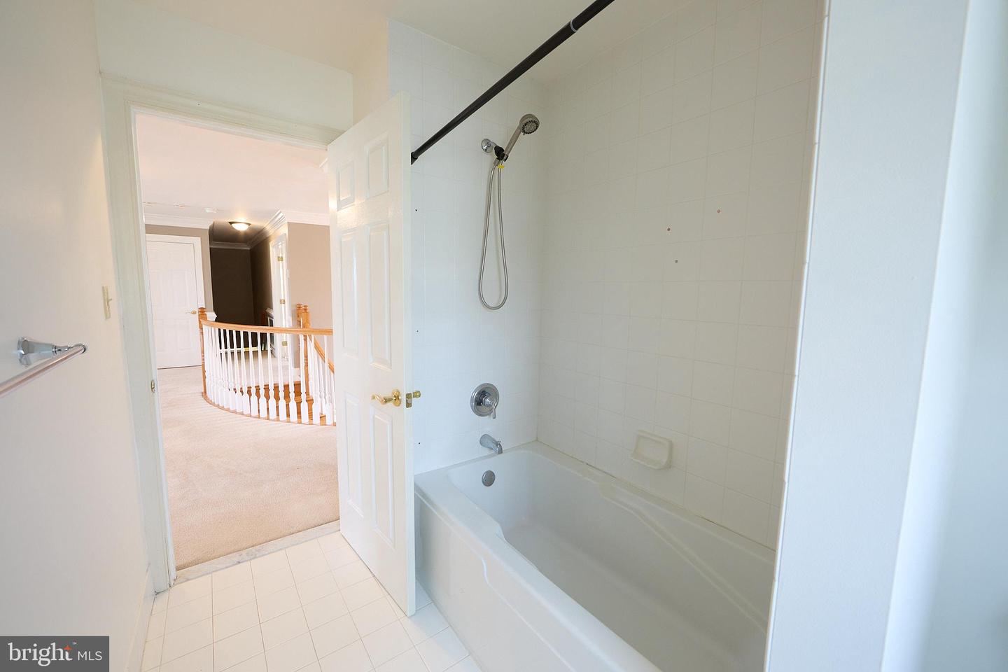 1401 Hampstead Ct Property Photo 43