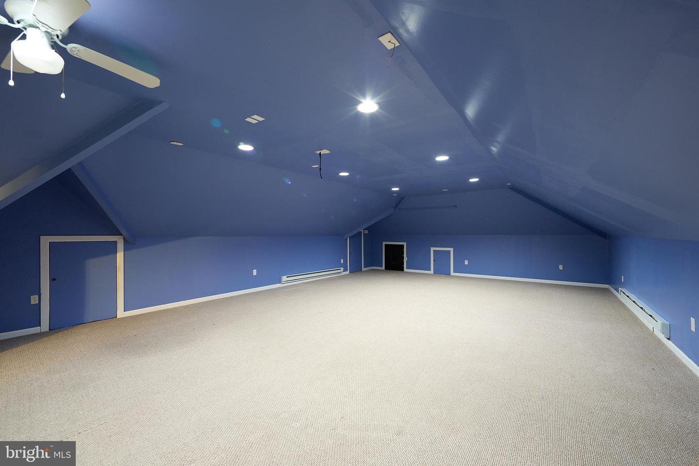 1401 Hampstead Ct Property Photo 44
