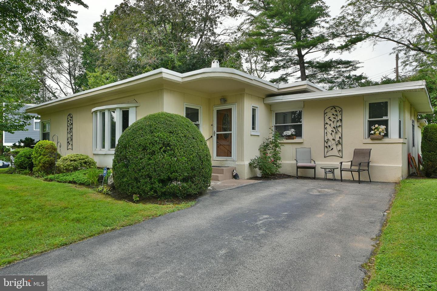 8109 Hull Dr Property Photo 1